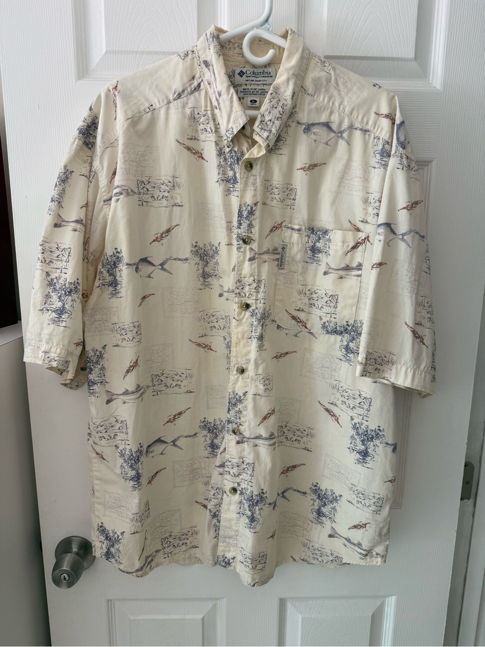 Vintage Columbia Fish Overprint Beach Hawaiian Shirt XLarge
